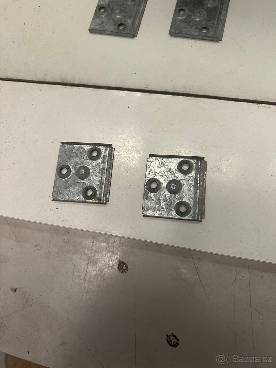 Skříňka do koupelny - 9