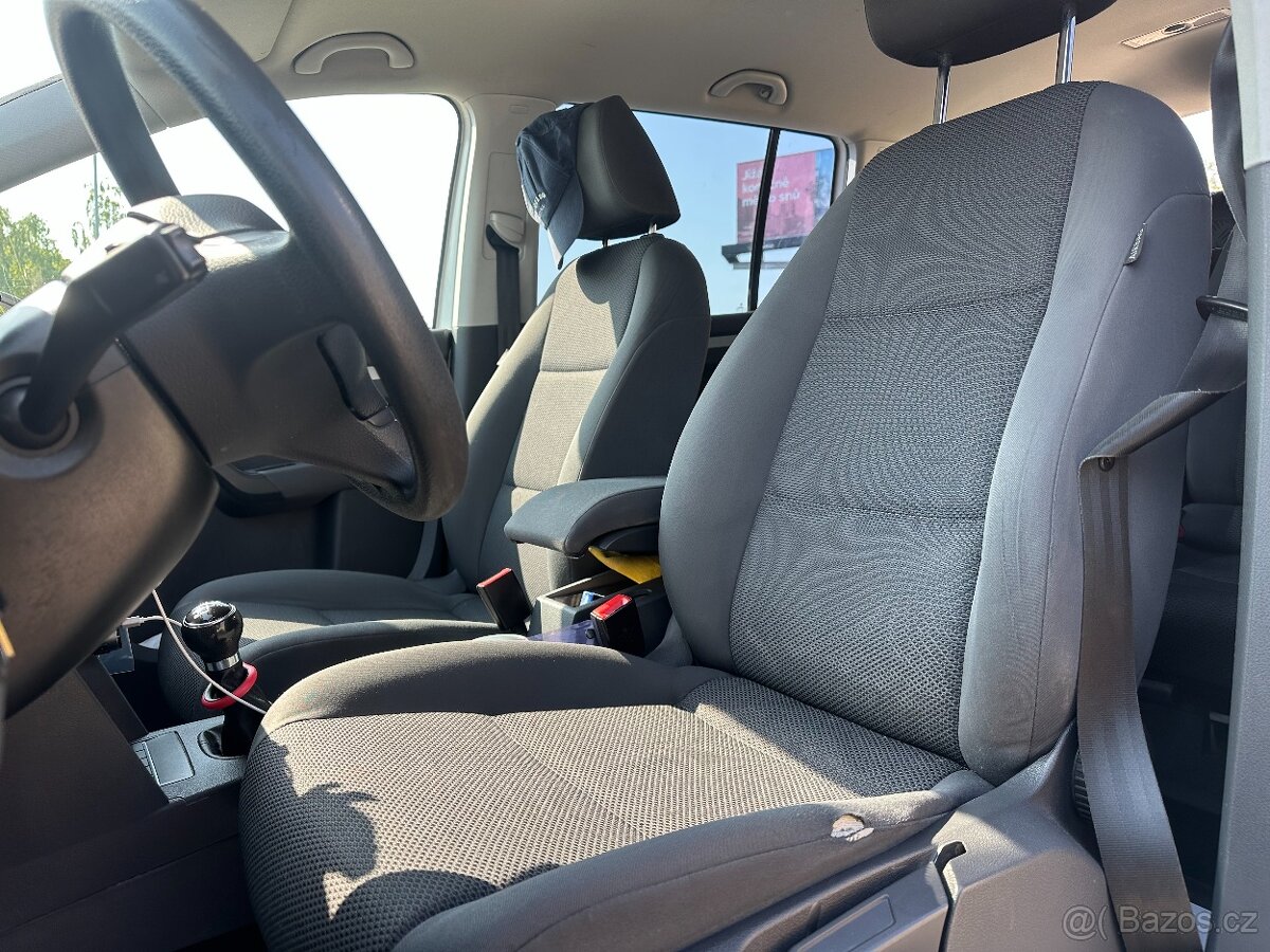 Volkswagen Touran 2011 - 9