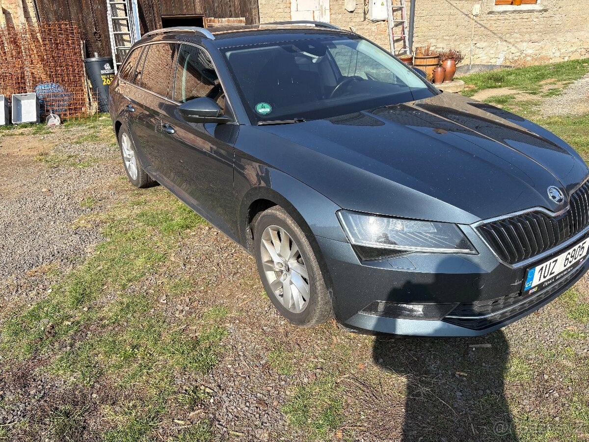 Škoda Superb combi 3 2019 - 9