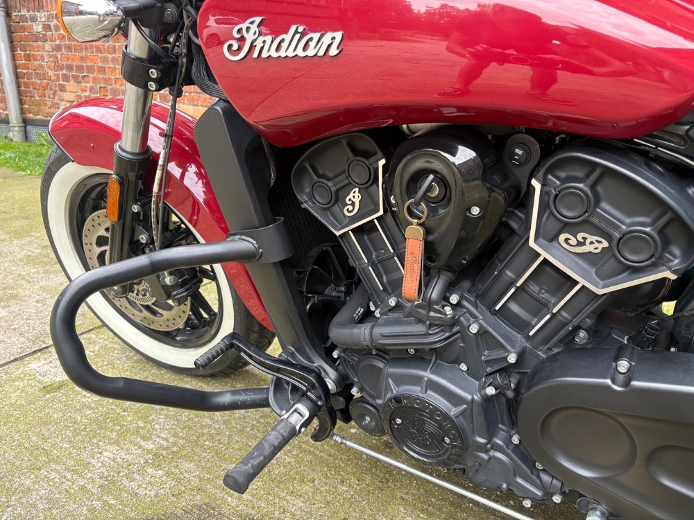 Indian Scout Sixty - 9