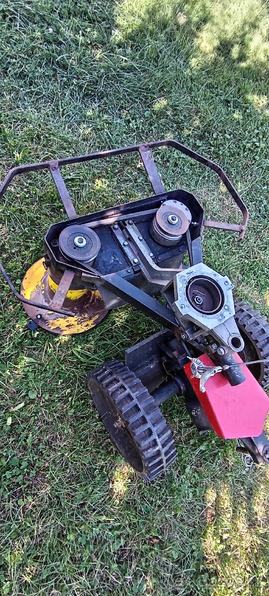 Sekačka JIKOV BDR 700 podvozek Robus - 9