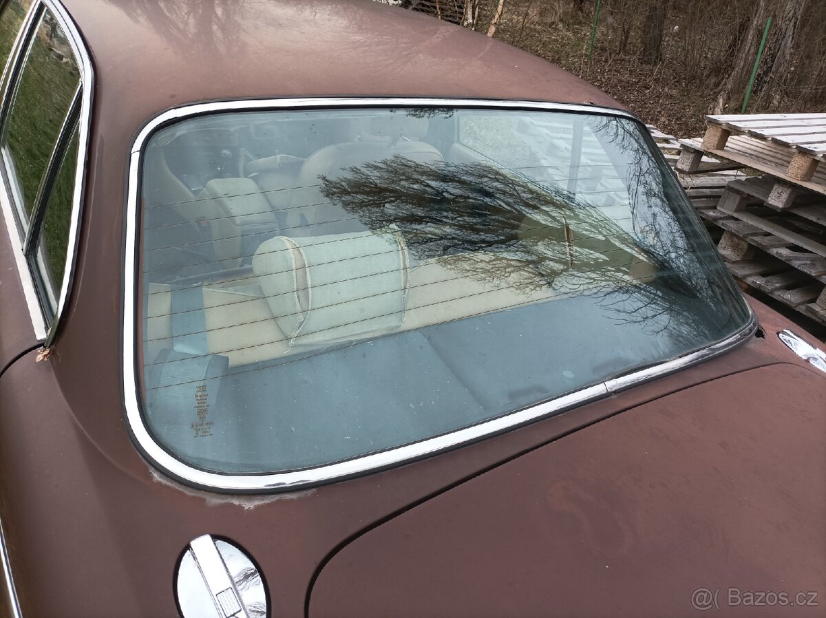Chrom, exteriér a interiér Jaguar XJ6 - 9