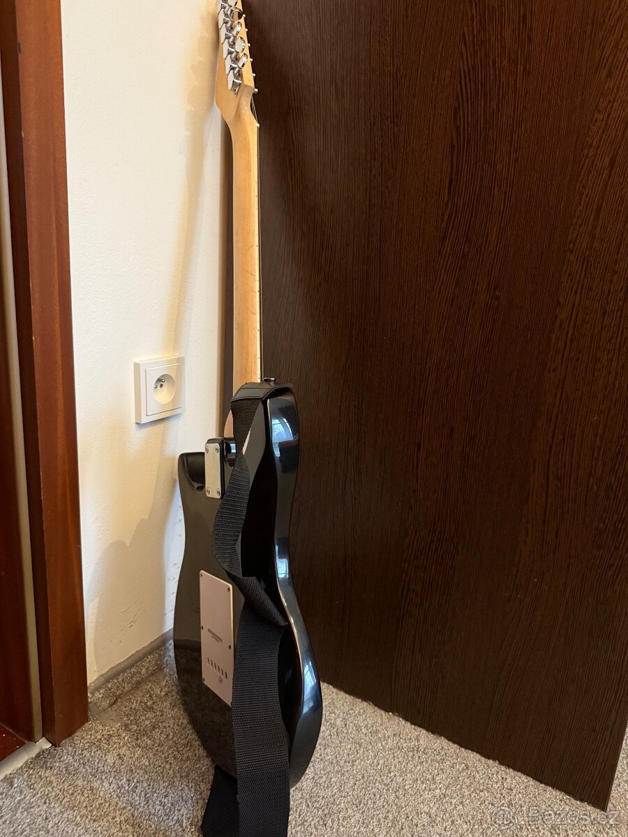 Elektrická gitara Behringer - 9