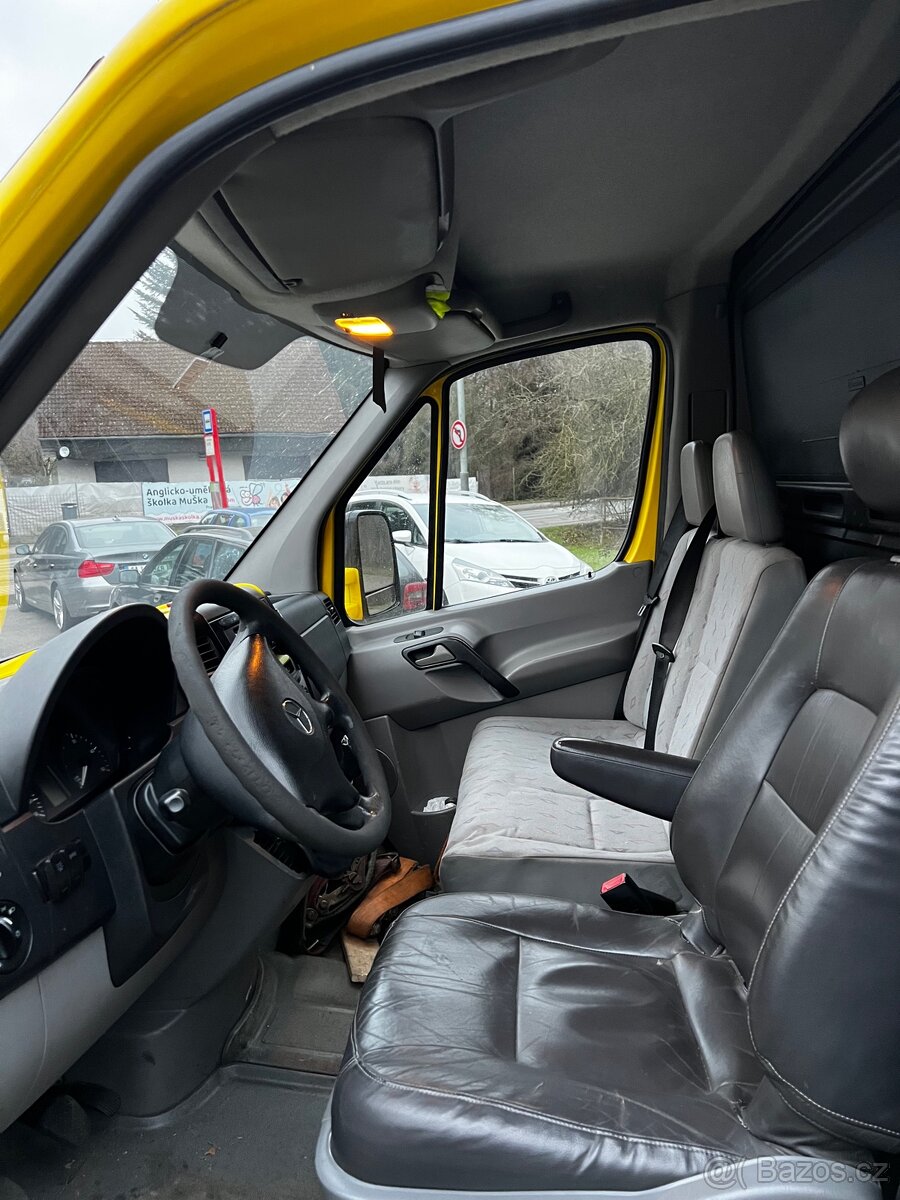 Mercedes-Benz Sprinter 311 CDI – odtahový vůz - 9