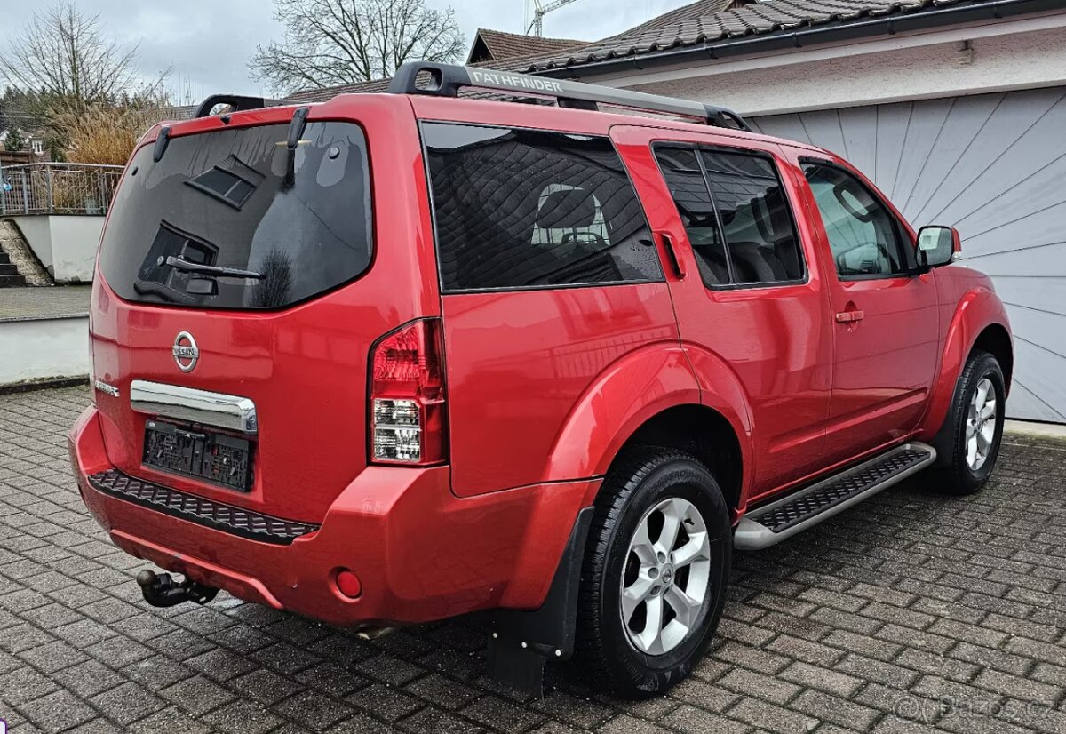 Nissan Pathfinder 2.5 dCi SE 140kw - 9