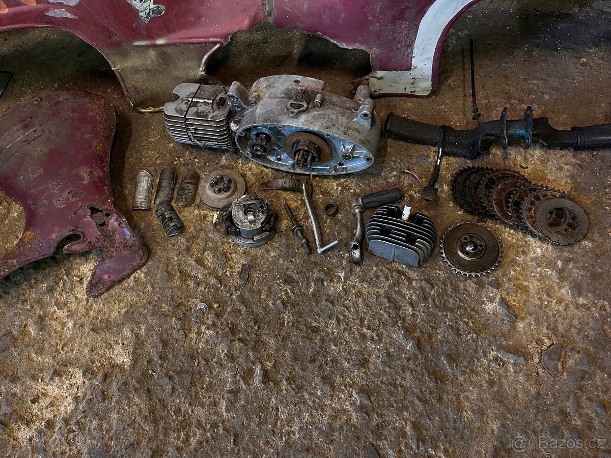 Jawa 555 - 9