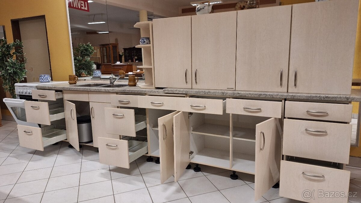 Kuchyňská linka německé výroby - 9