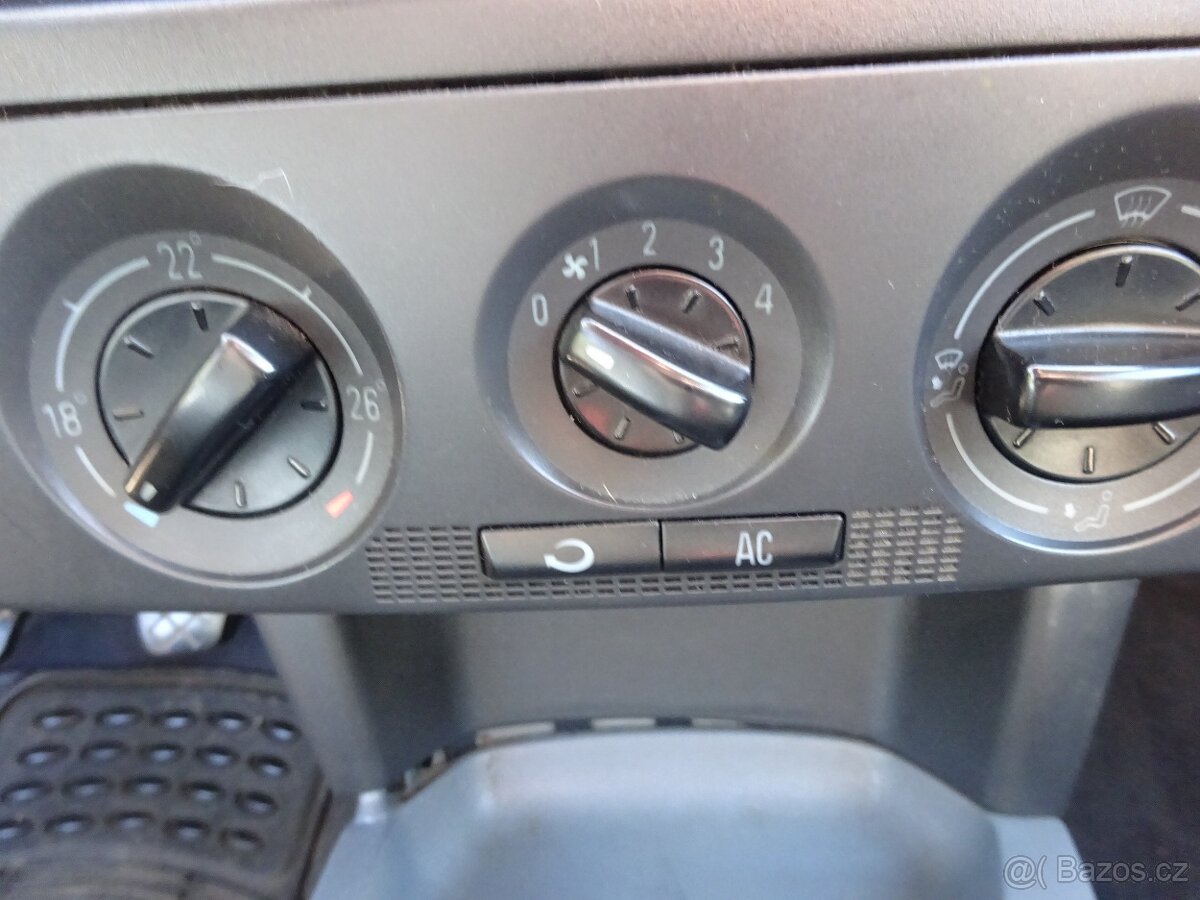 Škoda Fabia, 1.4i (50 KW) r.v.2002 - 9