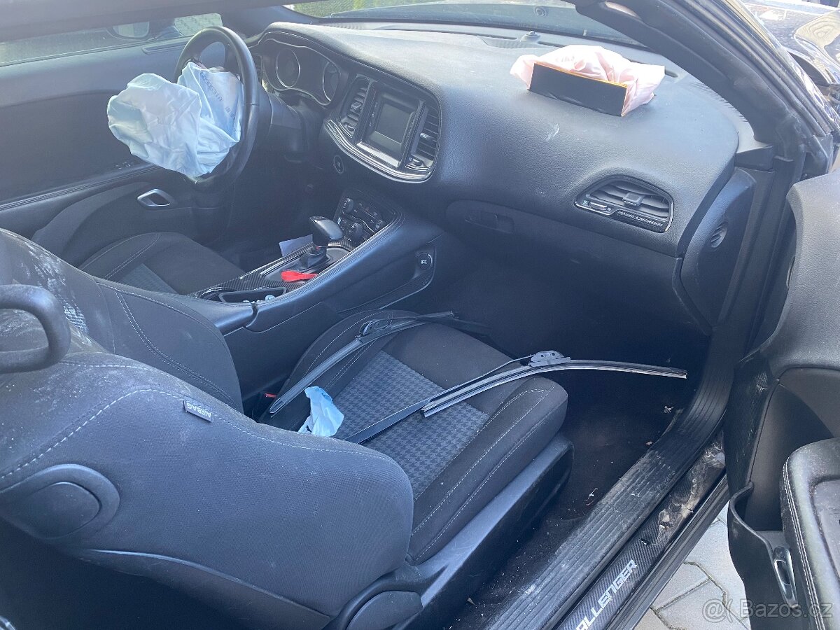 Dodge Challenger 5.7 HEMI 2017 - 9