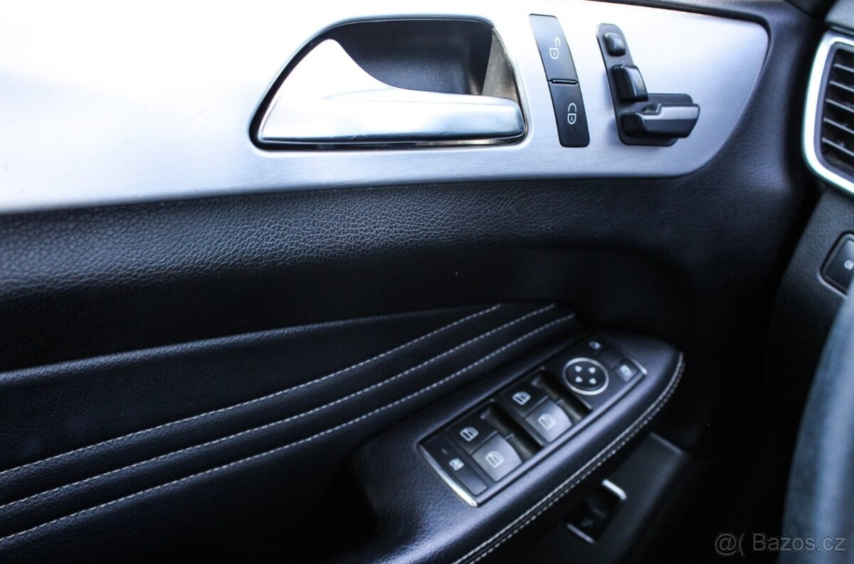 Mercedes-Benz ML - 9