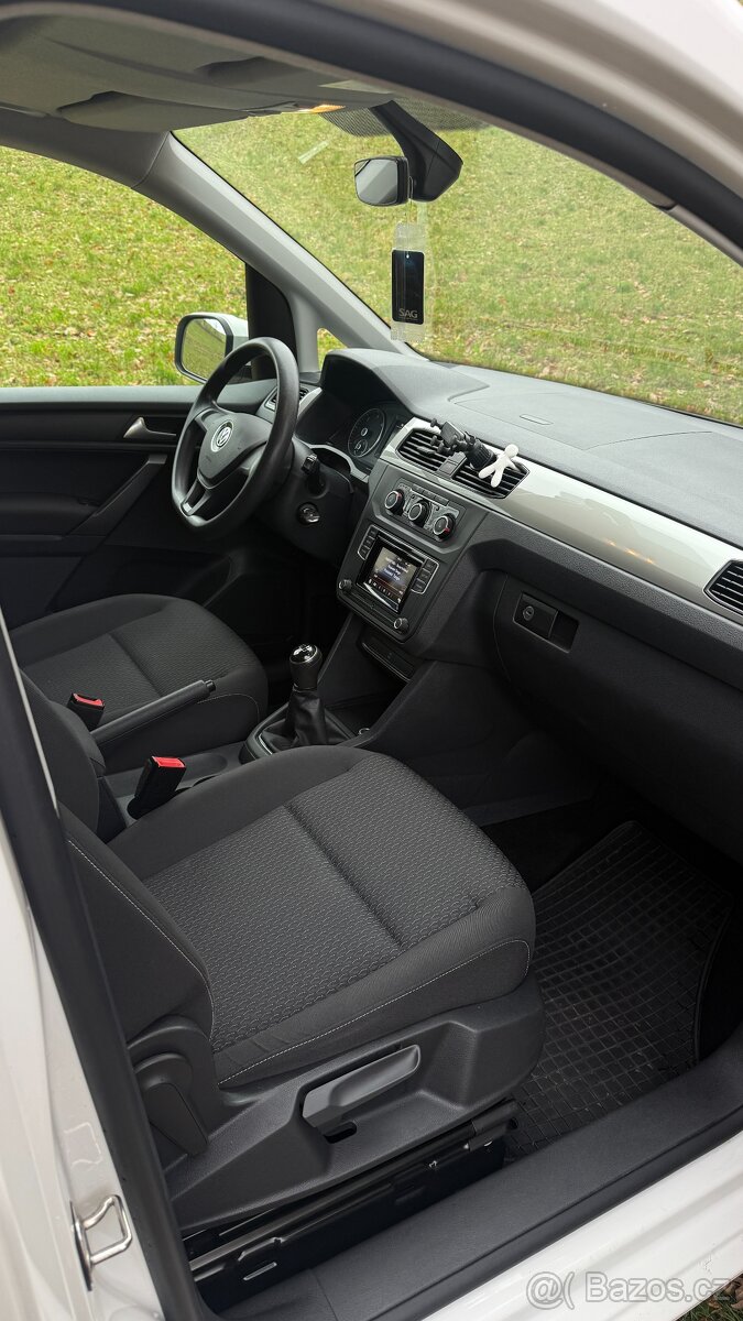 VW CADDY 2.0TDI 75kw -TEMPOMAT-MANUÁL-KLIMA - 9