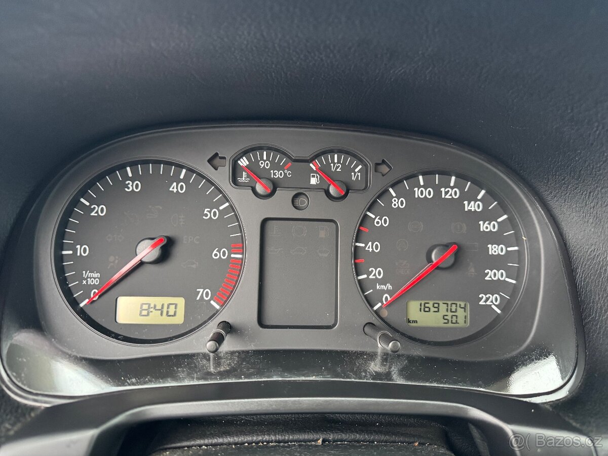 VW Golf 4 1,4i 55kW, NOVÁ STK - 9