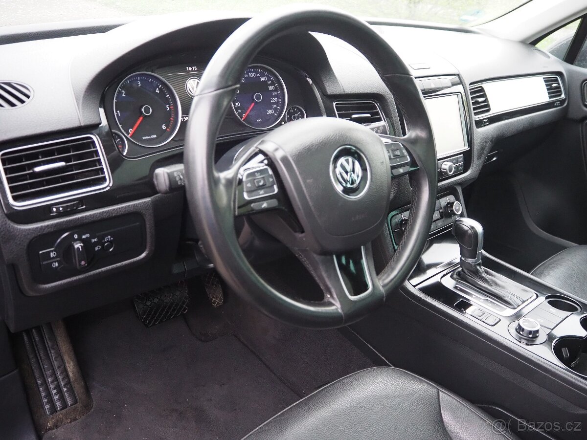 Volkswagen Touareg 3.0 V6 TDI - 9