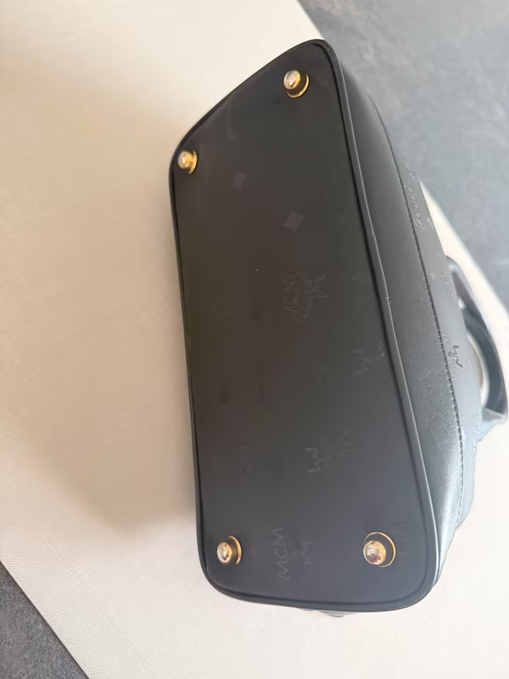 Kabelka MCM s ramenním popruhem – originál - 9