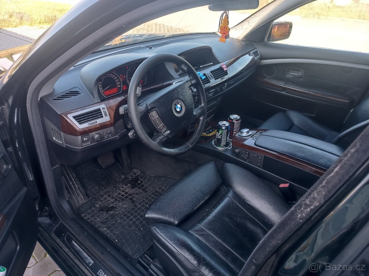 BMW 730 3.0D 160 kW Automat Rok 2004 - 9