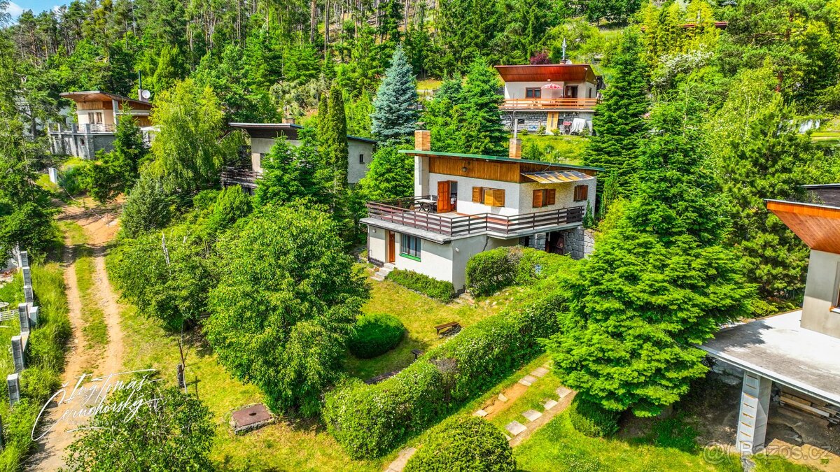 Prodej zděné chaty s velkou terasou jen 70 m od Orlické přeh - 9