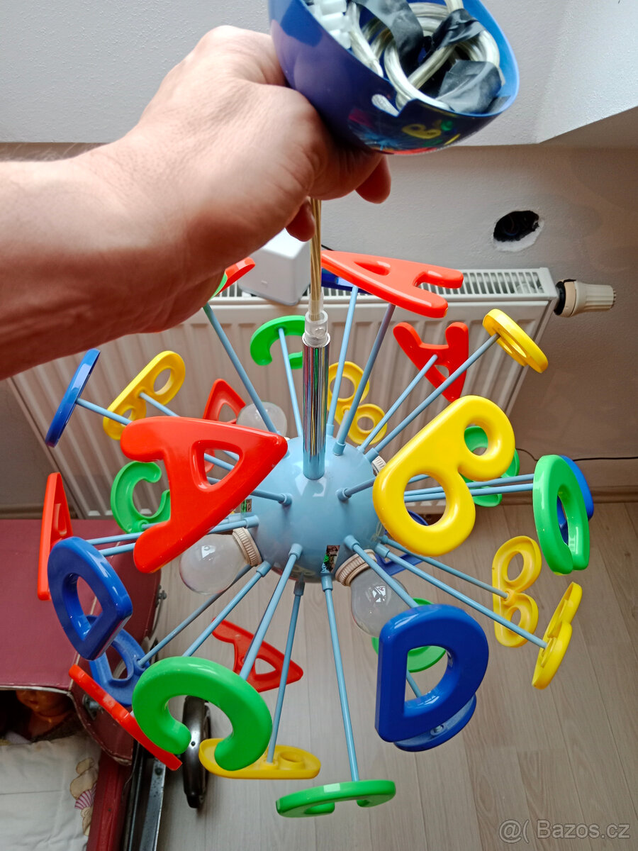 Lustr s písmeny do dětského pokoje průměr stínidla 44 cm - 9