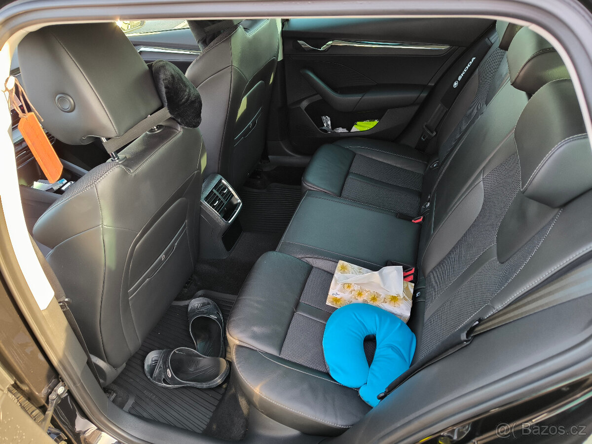 Škoda OCTAVIA IV combi - 9