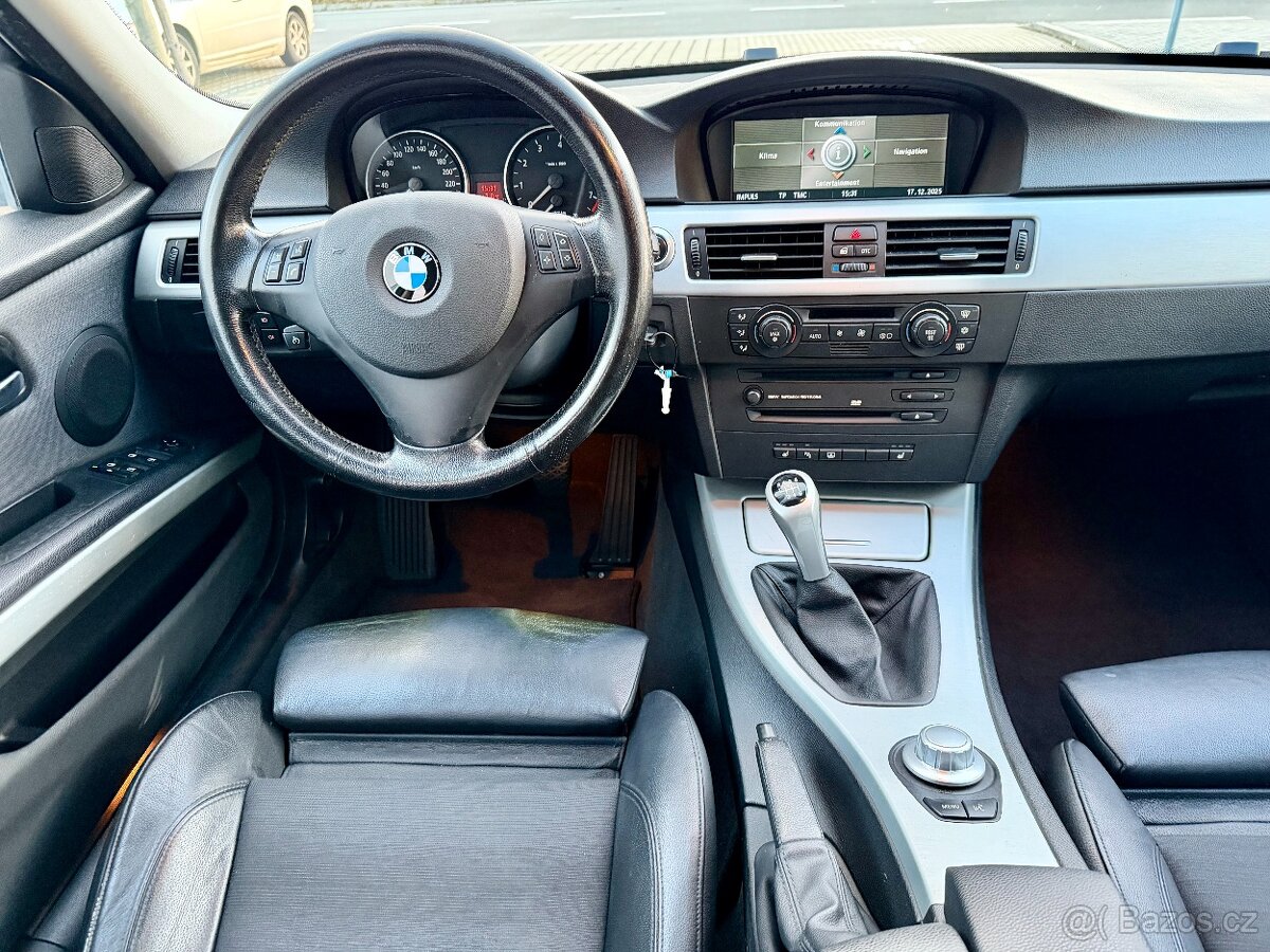 BMW 325i e90 MANUÁL XENONY SPORTSITZE - 9