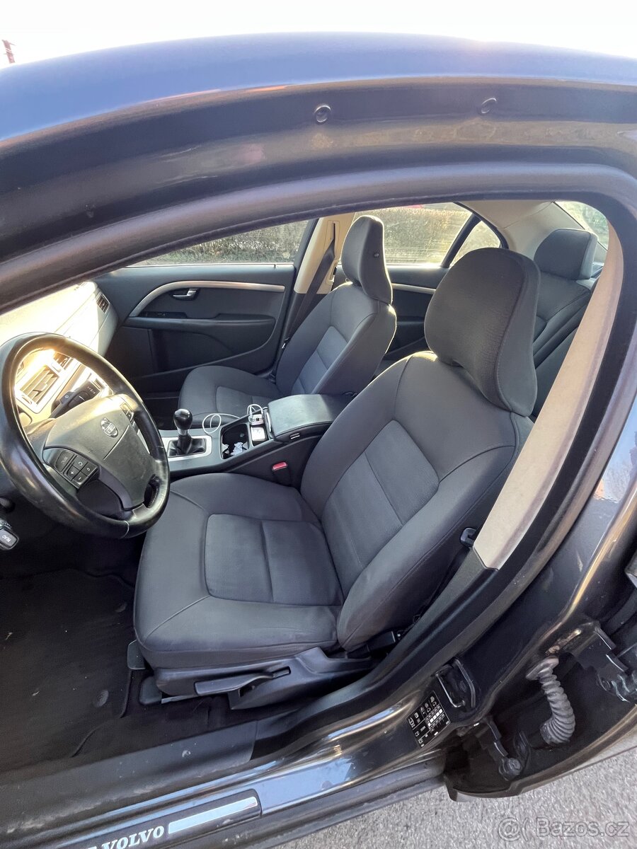 Volvo S80 2.4 D 120 kW - 9