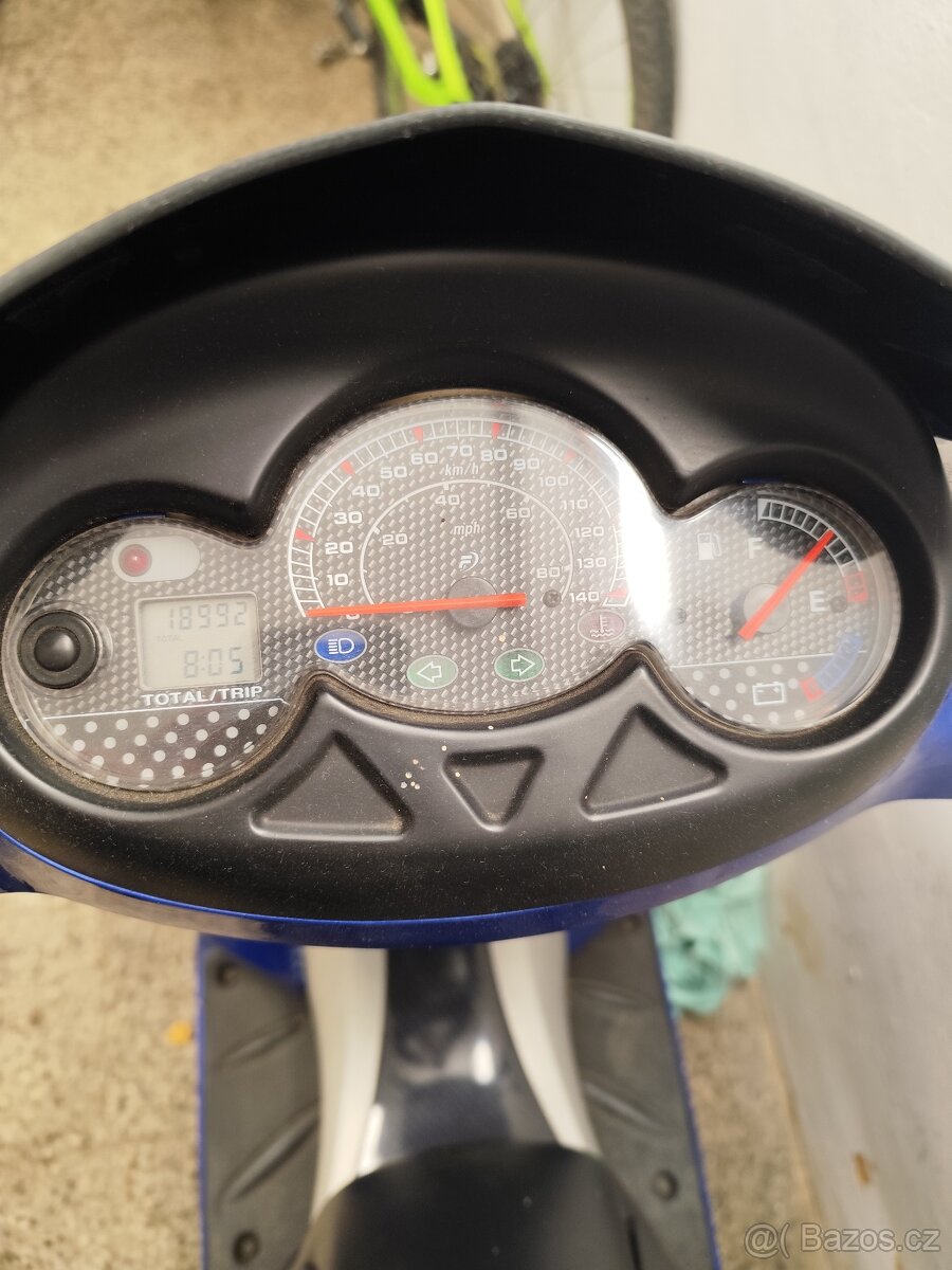 Yamaha Maxster 125 - 9