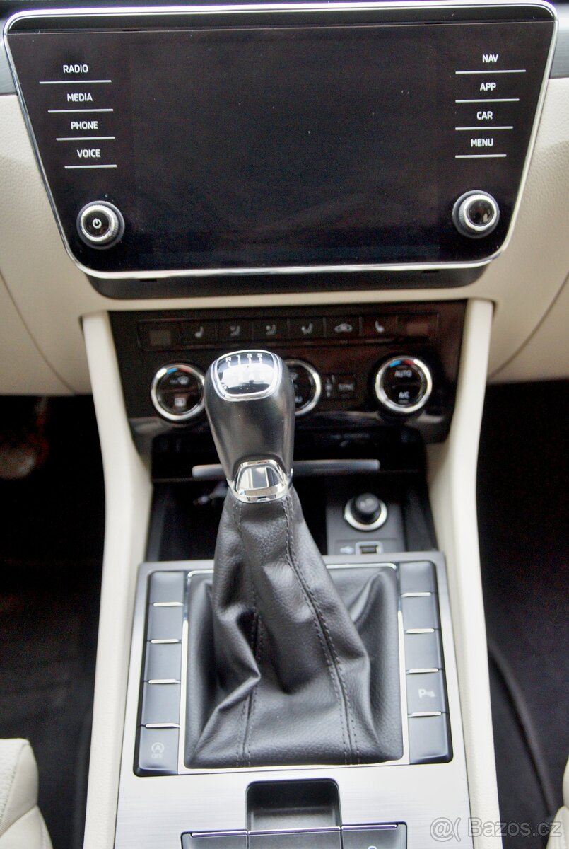 ŠKODA SUPERB - 9
