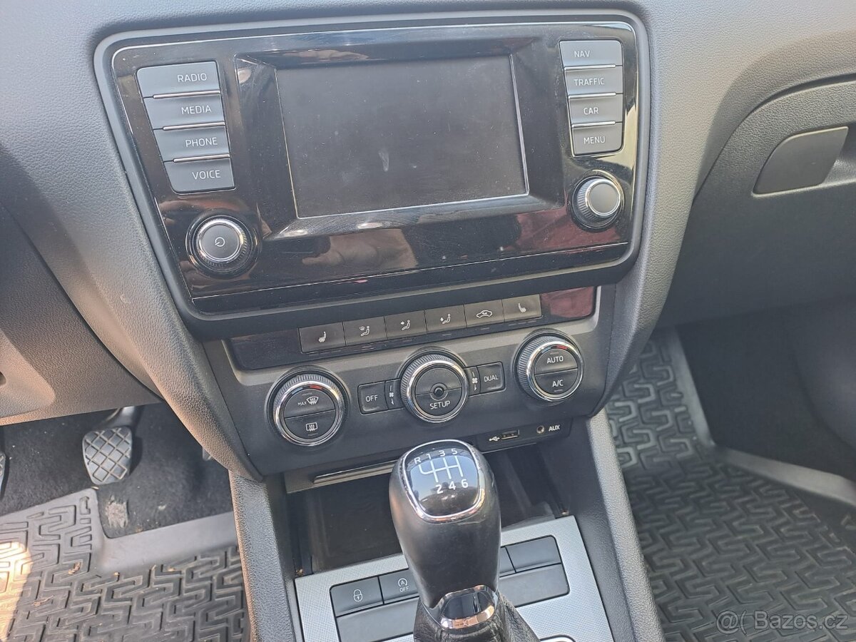 Prodám Škoda Octavia 3 combi 2.0 TDI - 9