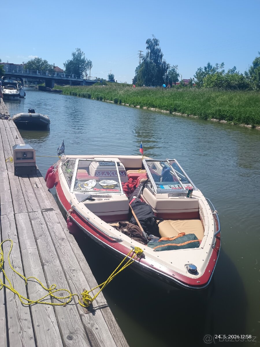 Motorový člun maxum 1800sr - 9