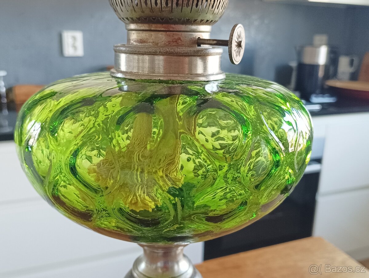 STAROŽITNÁ PETROLEJKA VE STYLU HISTORISMU(DRUHÉ ROKOKO),1900 - 9