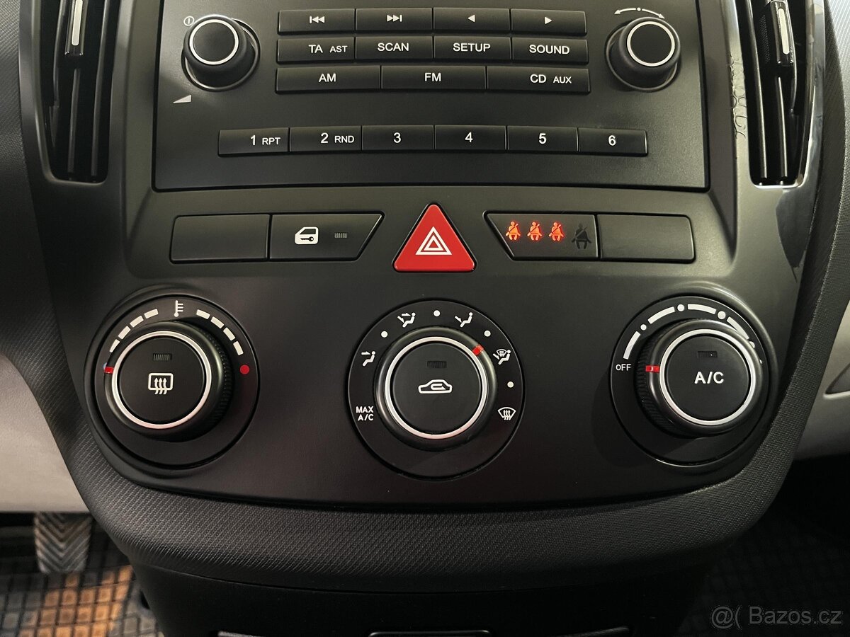 Kia Ceed CRD , 66 kW nafta, 2009 - 9