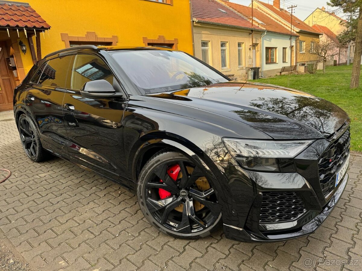 AUDI RSQ8 9/2023 - záruka do 9/2028 - cena bez DPH - 9