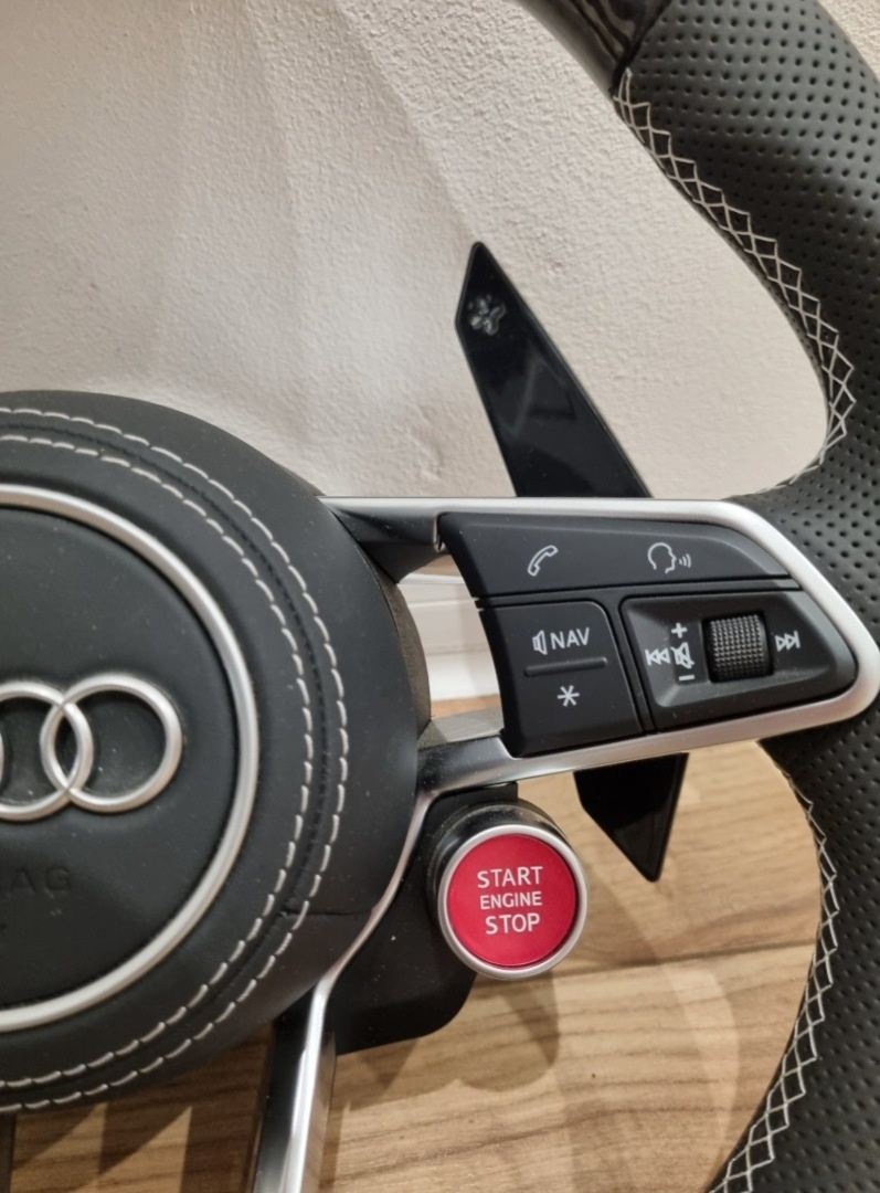 -AUDI R8 VOLANT SPORTOVY - START/STOP DRIVE SELECT - 9