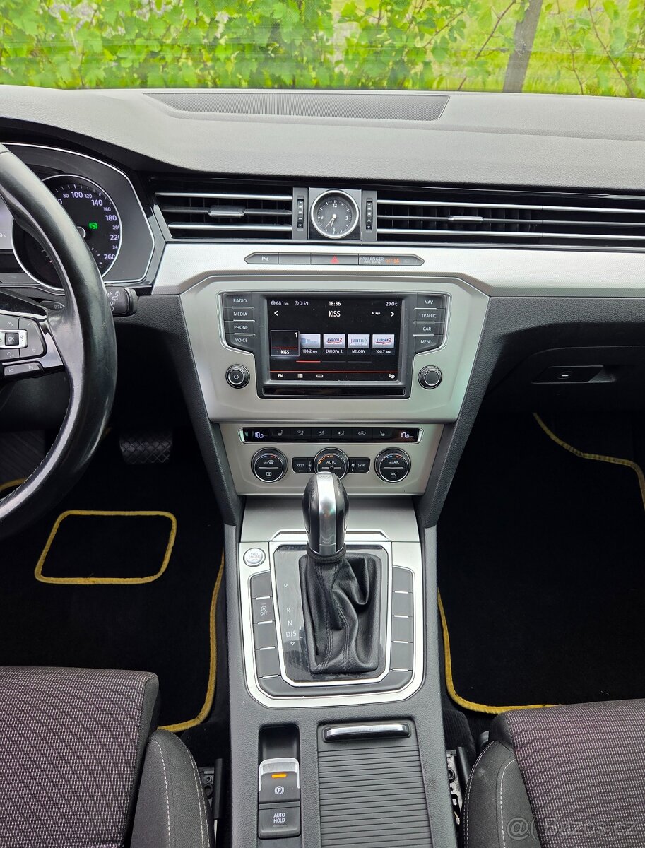 Volkswagen Passat 2.0 TDI 110KW/150 koní R.V.05/2015 - 9