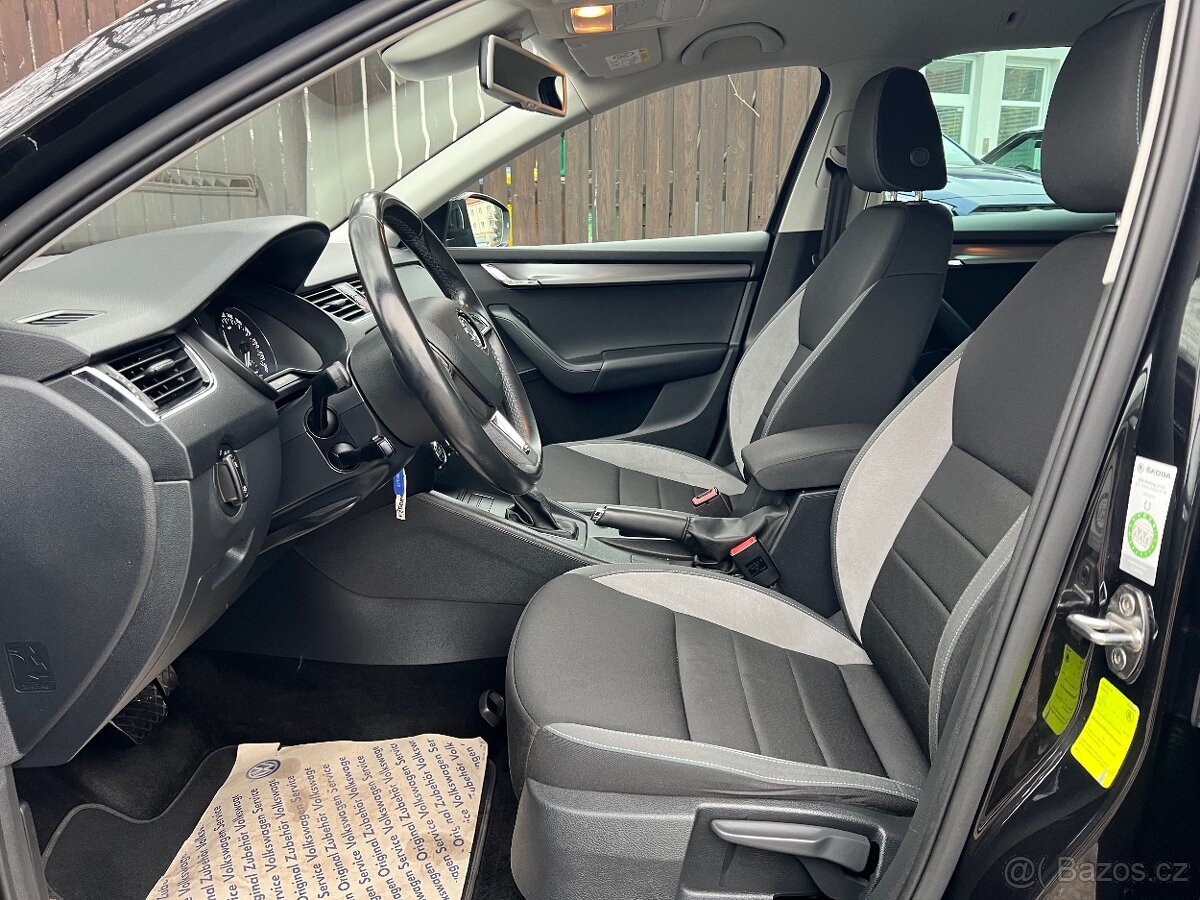 ŠKODA OCTAVIA 3 III COMBI 2.0TDI 110KW DSG JOY DSG 2/2017 - 9