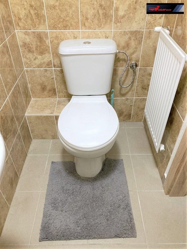 Prodej polyfunkční budovy v obci Úštěk. - 9