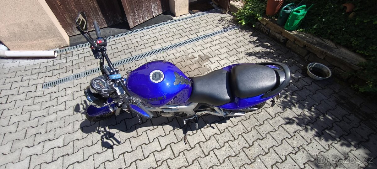 Suzuki sv650 - 9