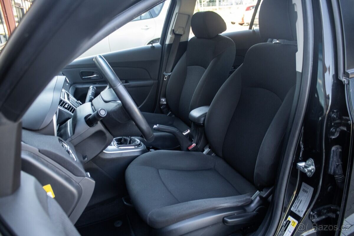 Chevrolet Cruze 1.6, 91kW (2012) - 9