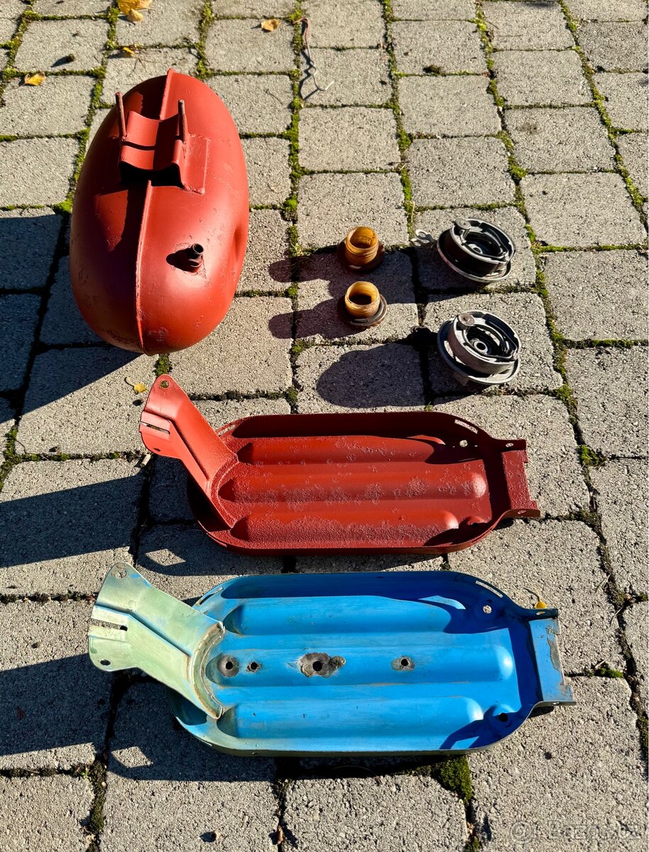 Jawa 50 Jawetta , Stadion - díly - 9