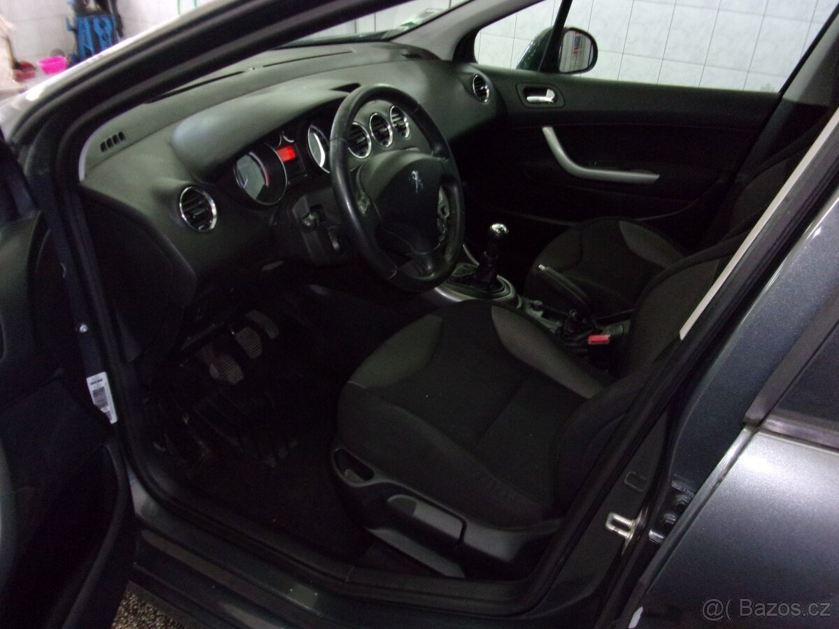 Peugeot 308 1,6 HDi - 9
