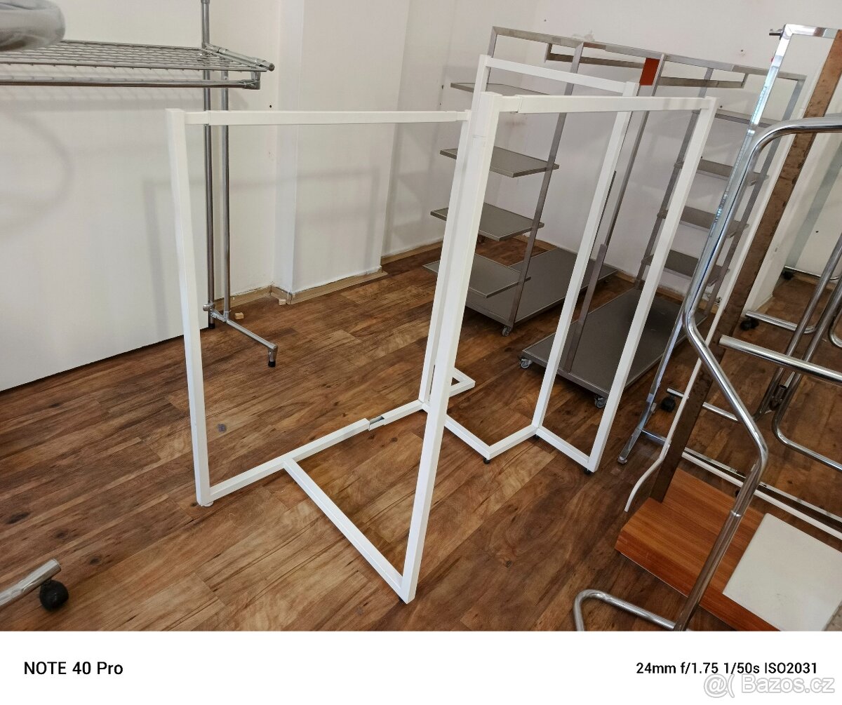 Prodej vybavení obchodu - 9