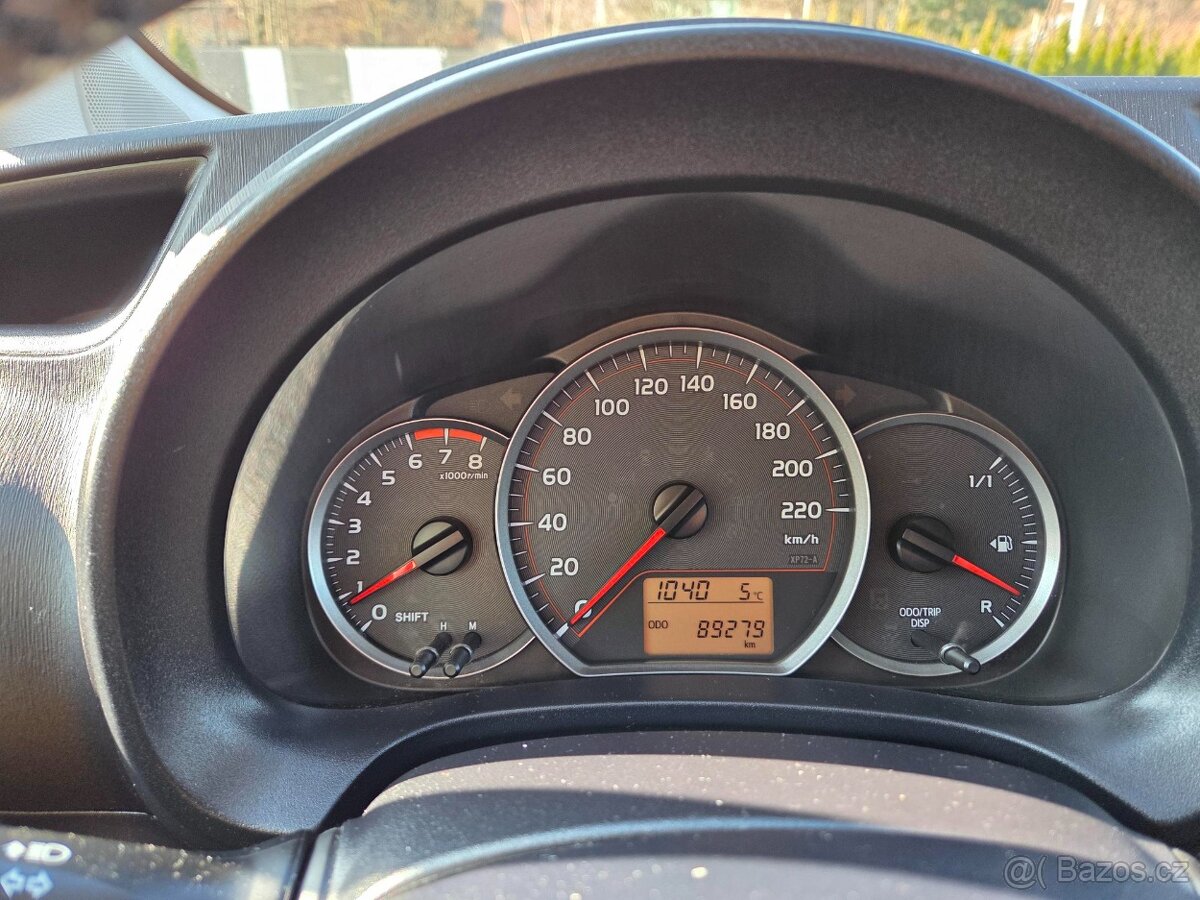 TOYOTA YARIS - 9