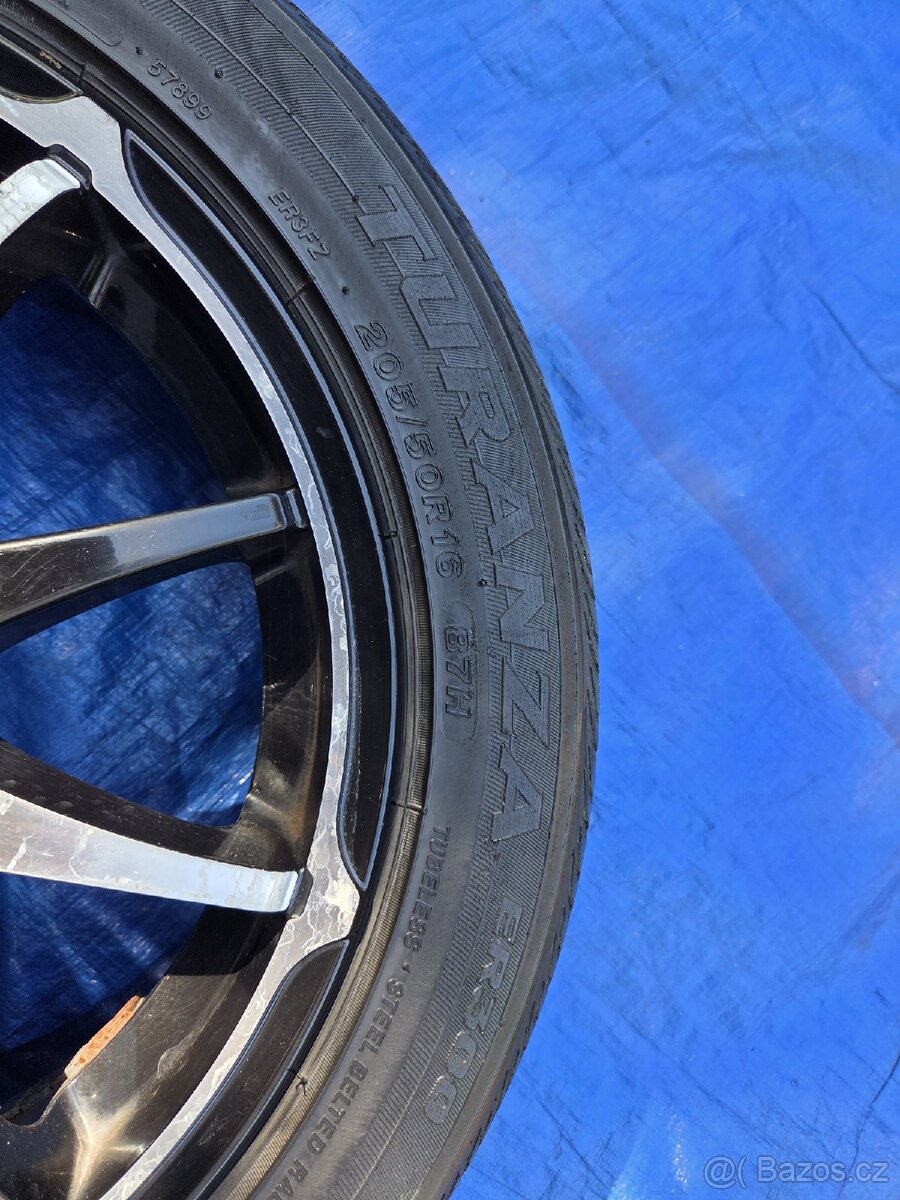 Kola DOTZ 16" 4x114,3 ET40 - 9