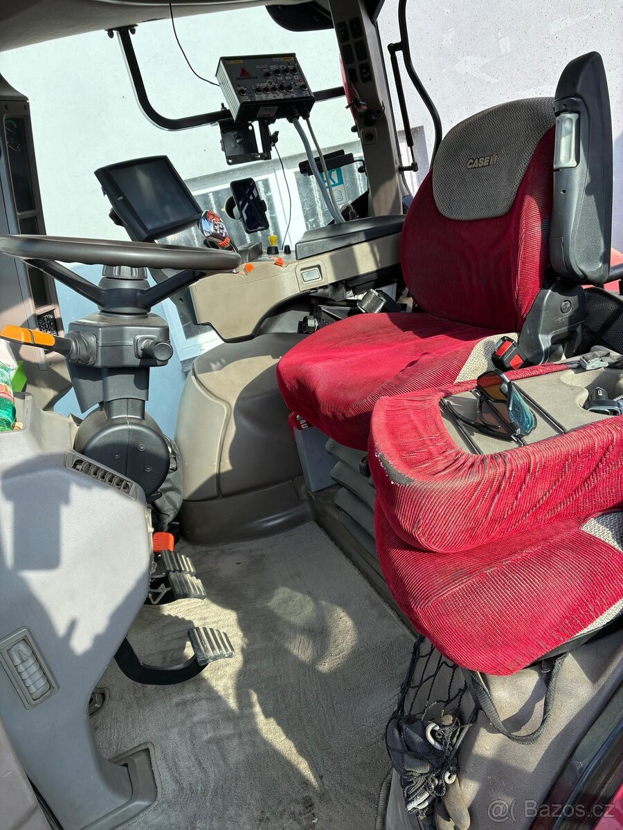 Kolový traktor Case IH Puma 240 CVX - 9