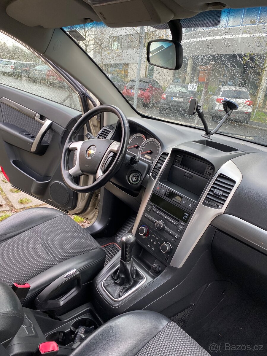 Chevrolet Captiva - 9