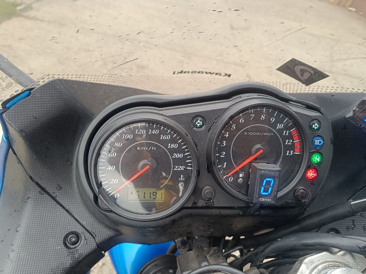 Kawasaki ER6F - 9