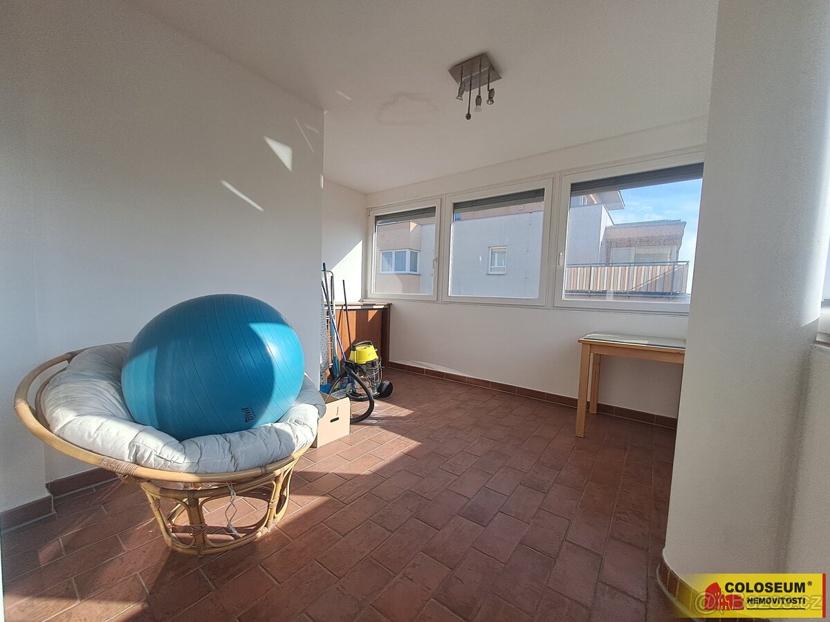 Znojmo, pronájem bytu OV 3+1, 104 m2, zimní zahrada, rekonst - 9