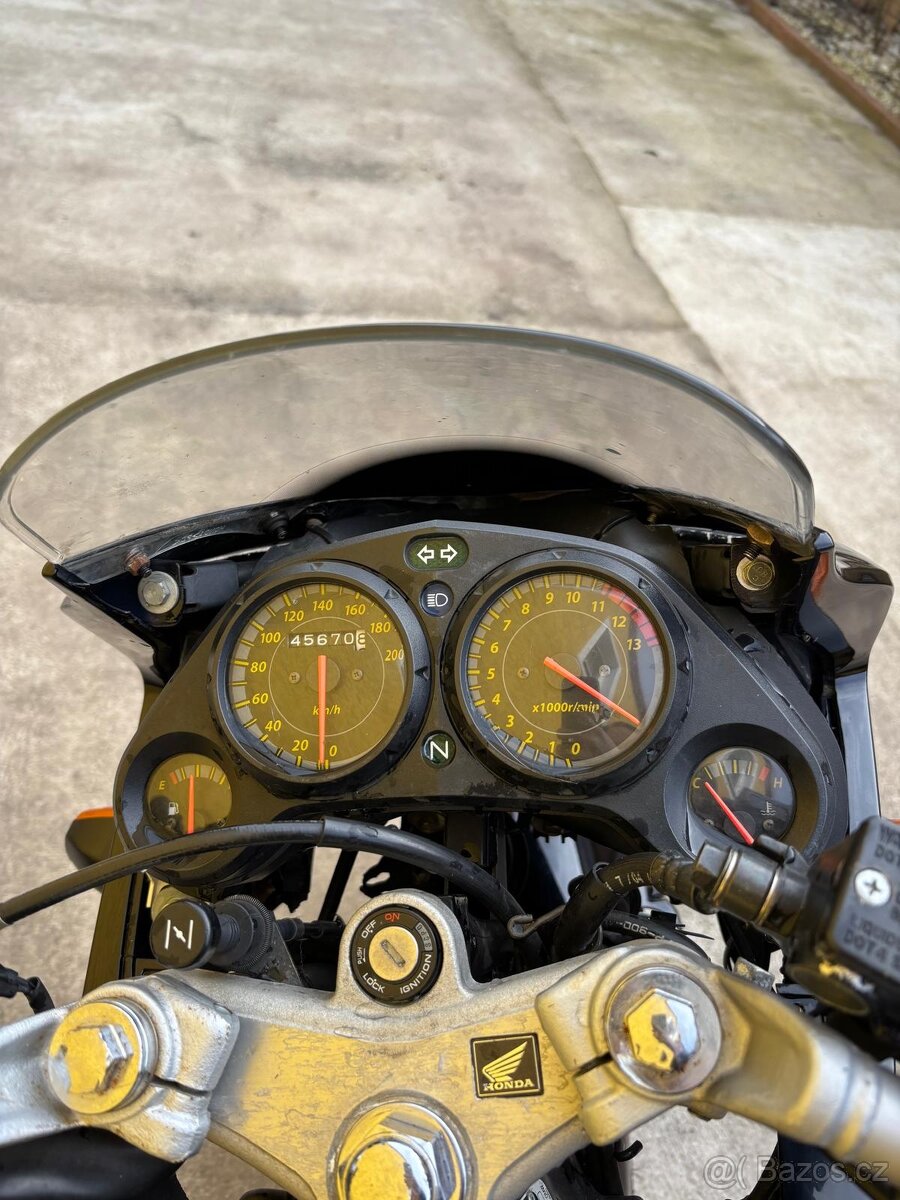 Honda CBR 125 2005 - 9