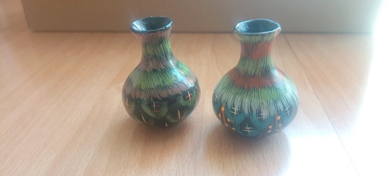 RŮZNÉ vázy, vázičky a sošky - 9