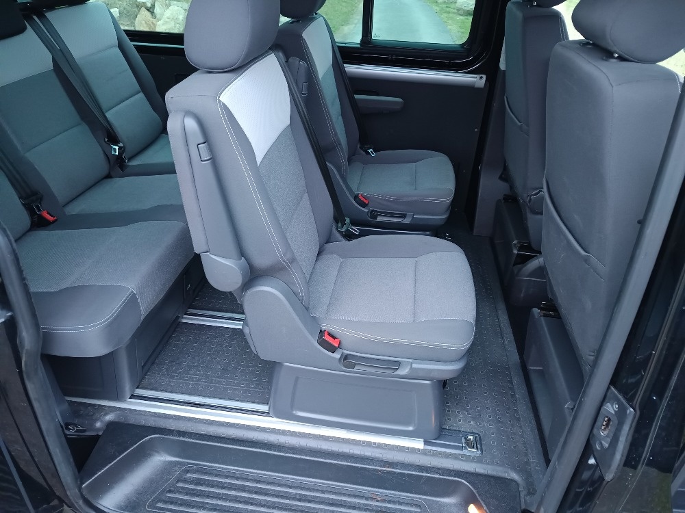 VW Multivan T5 2.5TDI 96 KW r.v.2009 7míst - 9
