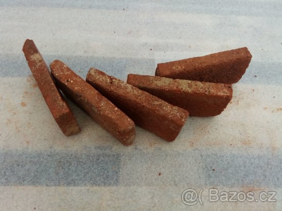 Lícové obkladové cihlové pásky typ B1 - 9